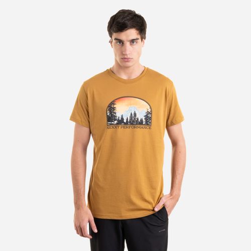 Nexxt Performance Remera Crew Tee Mountain Hombre -  Mustard